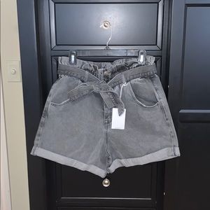 Brand New With Tags!! Vervet LA Tie Shorts, Large